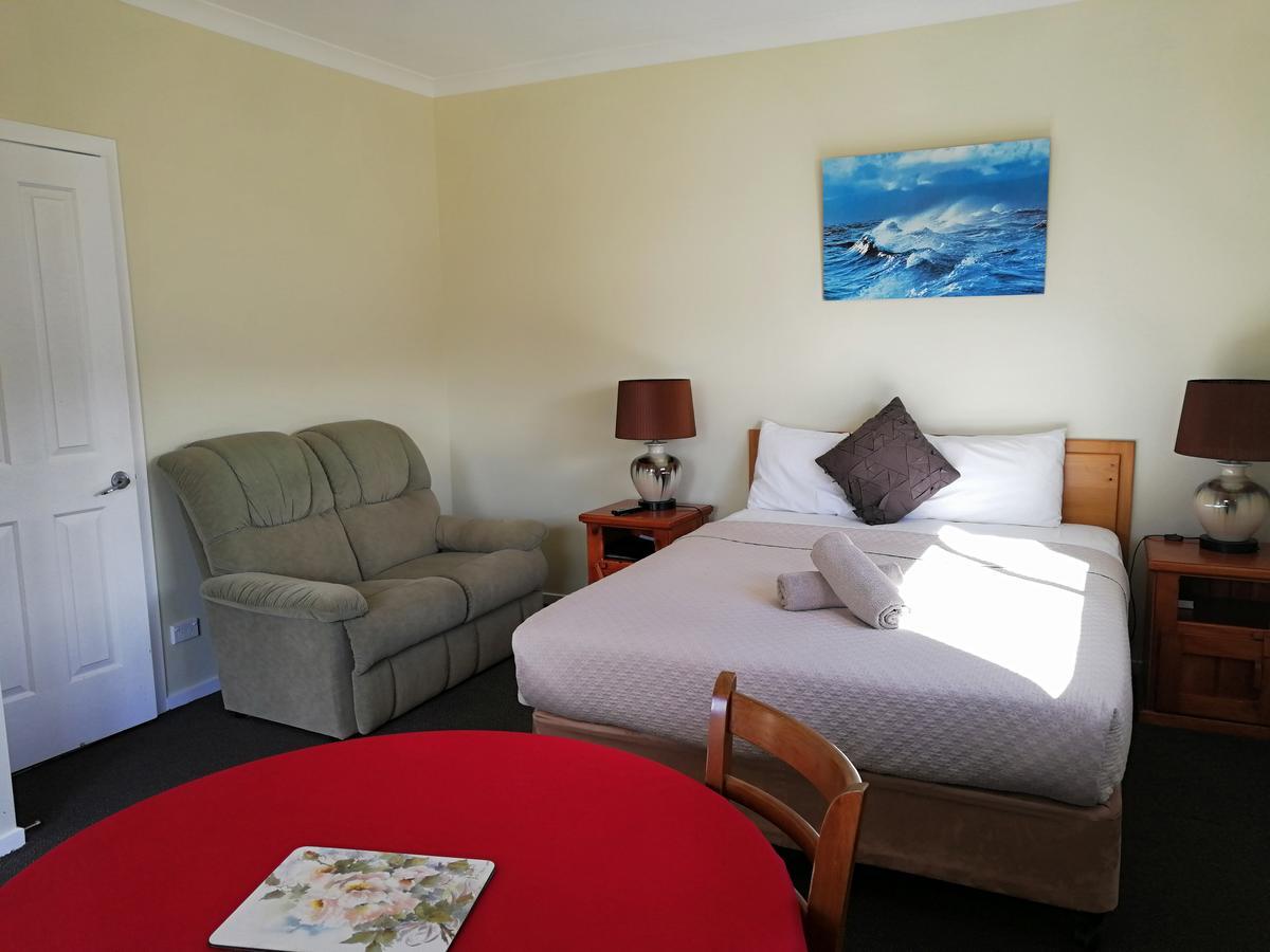 Wintersun Gardens Motel Bicheno Exterior foto